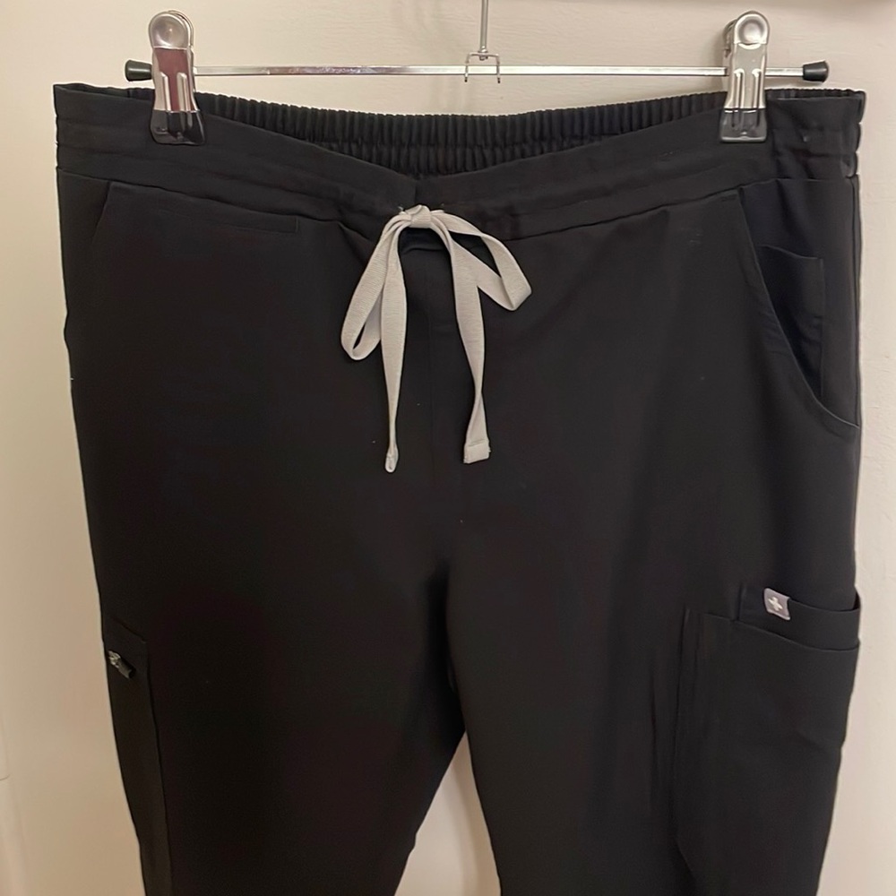 FIGS Yola Skinny Scrub Pants - Color Black Size Small Tall
